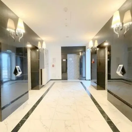 Hanza Tower Sky-20 Spa Pool & Jacussi & Sauna Apartment *